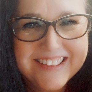 Meet your Posher, Beverly